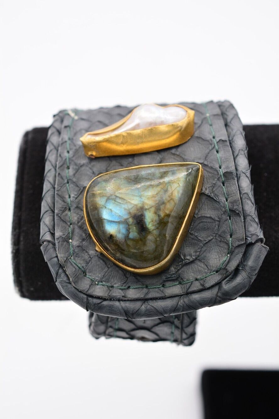 Vintage Leather Bracelet Mother Pearl Abalone Navy Blue Chunky Thick 1990s Bin5